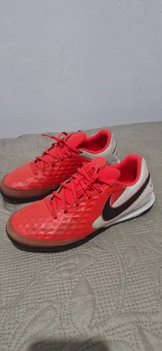 Chuteira Nike Tiempo Academy