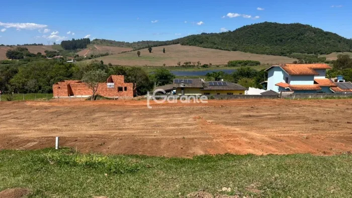 Terreno planocom projeto de construção aprovado em condomínio em Atibaia com vista para re