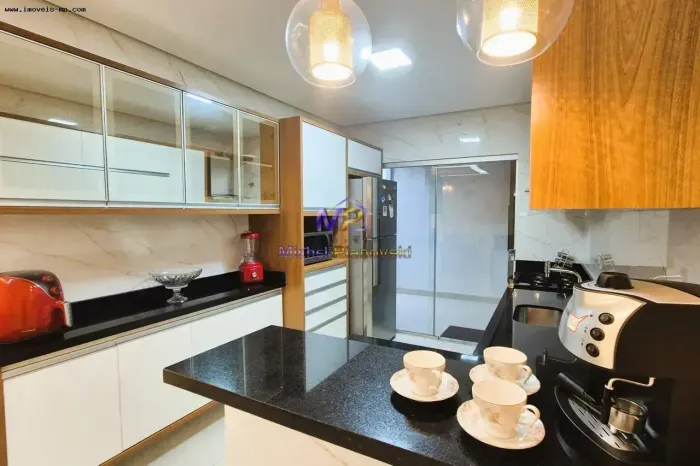 Casa à Venda Sobrado Condomínio Residencial Portal do Norte Porto Velho-RO