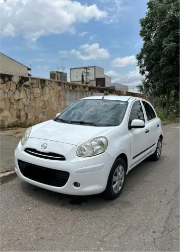 Nissan March S 1.6 16V Flex Fuel 5P 2012