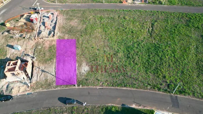 Terreno à venda no Condomínio Canadá, Piracicaba, no Jd São Francisco. Excelente localizaç