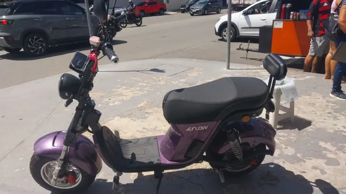 Vendo scooter elétrica