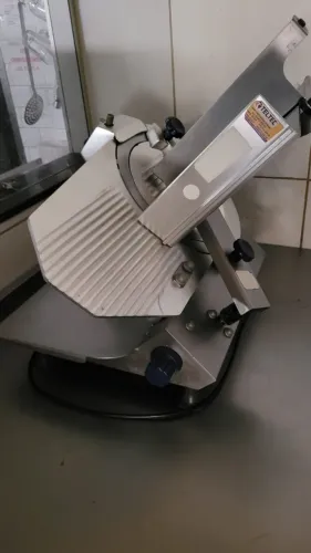 Vendo Fatiador de Frios Automático Gural AXT-30i