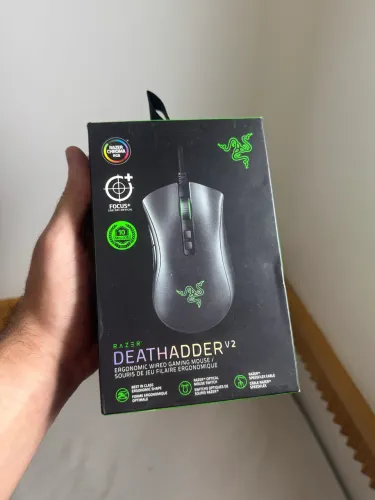 Mouse Razer Deathadder V2 Chroma - SEMI NOVO