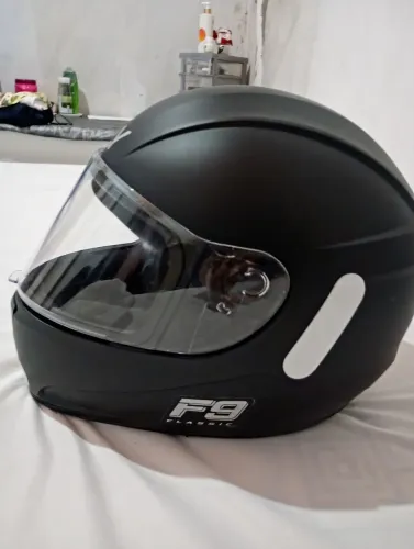 Capacete classic.FLY F9
