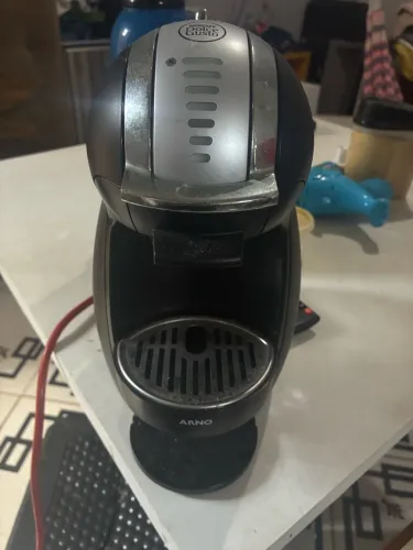 Cafeteira elétrica Nescafé 