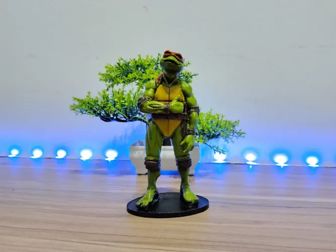BONECO TARTARUGA NINJA MICHELANGELO EM RESINA 