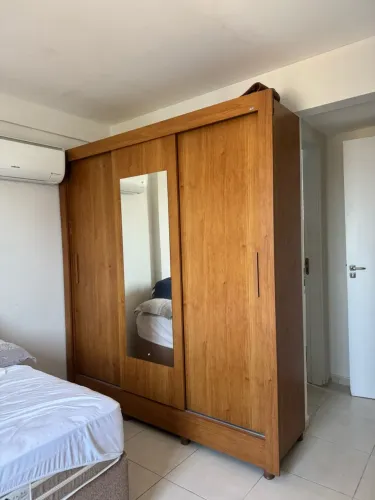 Guarda Roupa Casal - Praticamente Novo