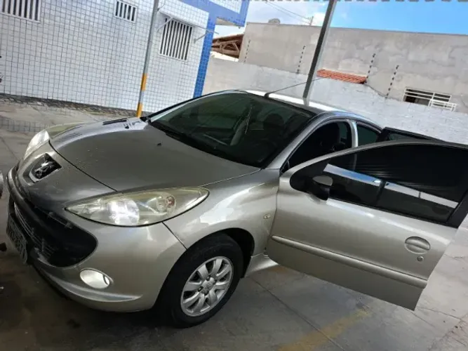 Peugeot 207 XR Sport 1.4 Flex 8V 5P 2011