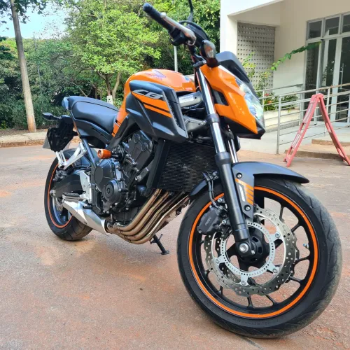 Honda CB650F Laranja