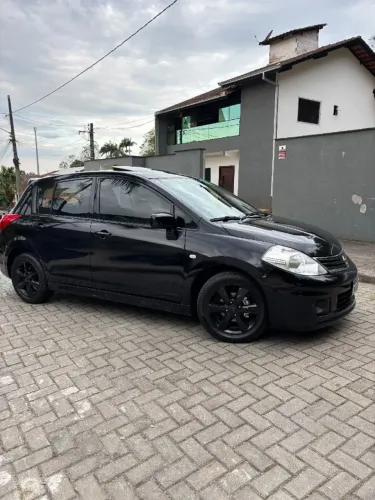 Nissan Tiida SL 1.8/1.8 Flex 16V Mec. 2012