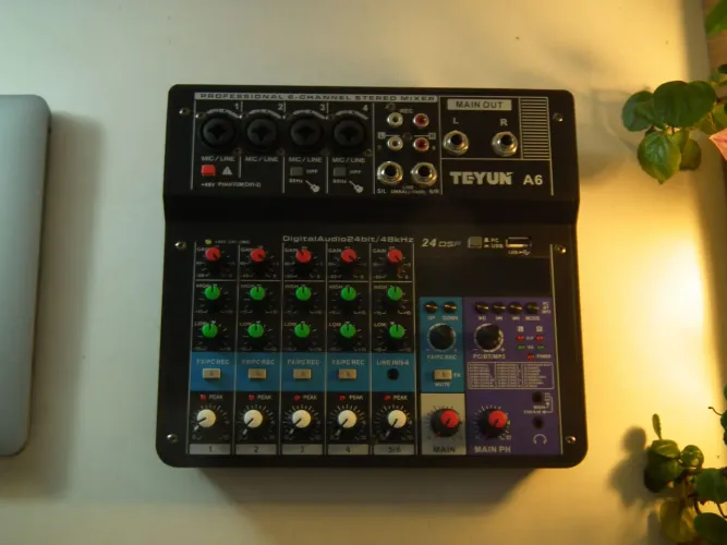 Mesa de som Tenyun A6