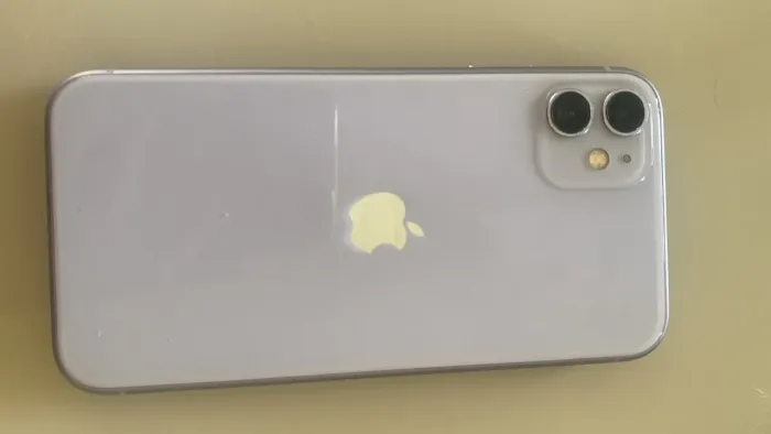 iPhone 11 64 