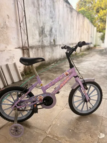 Bicicleta Infantil Aro 16 Kiss Mtb 1v com V-brake Lilás Free Action