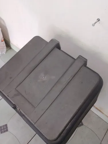 VENDE-SE BAU MÉDIO DE ENTREGA