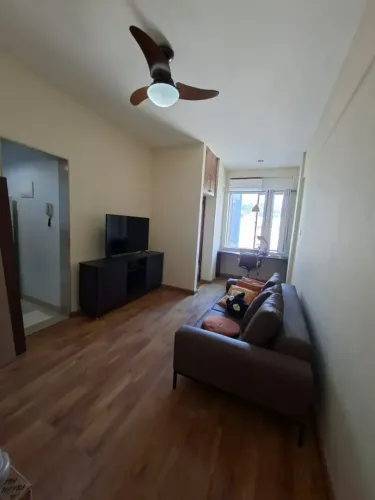 QUARTO E SALA REFORMADO 41M2 EM FRENTE AO METRÔ  Glória - Rio de Janeiro - RJ