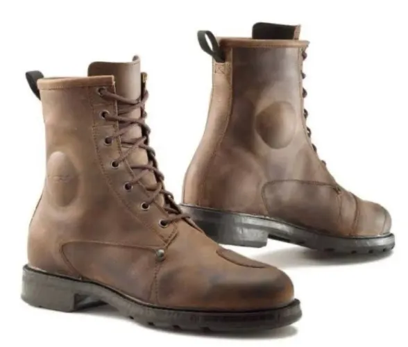 Botas TCX em couro e máxima proteção
