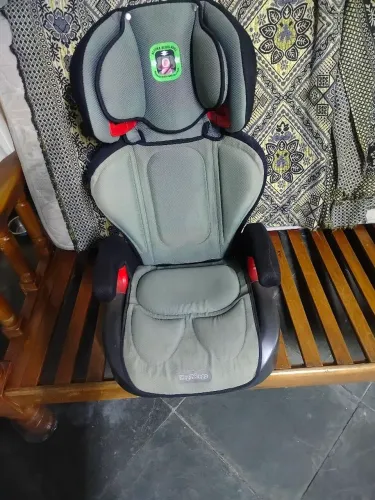 Cadeirinha pra criança