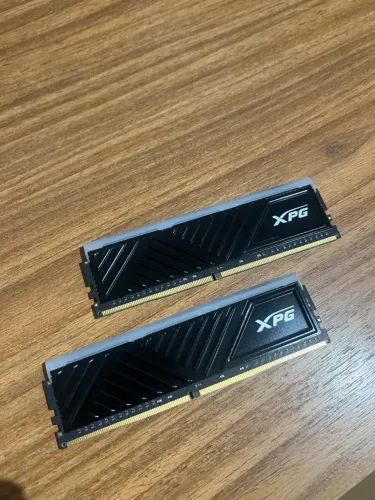 Memória RAM XPG RGB, 32GB (2x16GB) 3200MHz