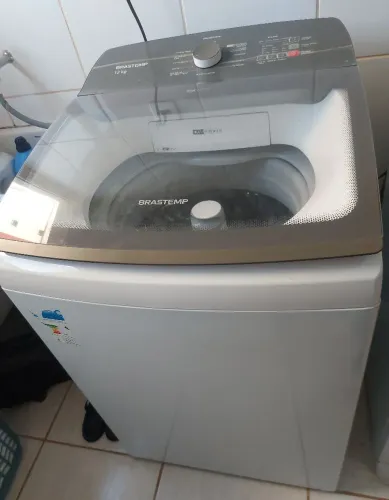 Vendo máquina de lavar 12kg Brastemp.