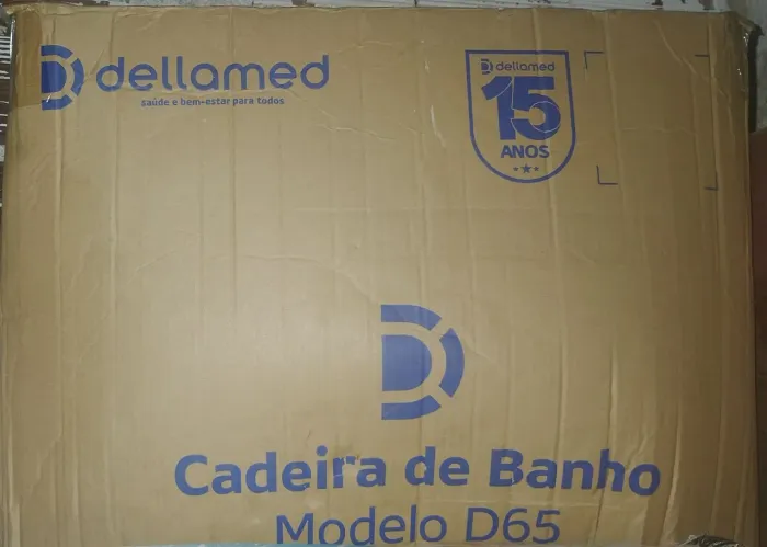 Vendo essa cadeira de rodas para banho, nova na caixa