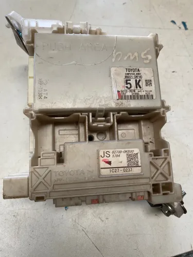 Caixa Fusivel Interna Toyota Hilux 2016-2022 892210kf40