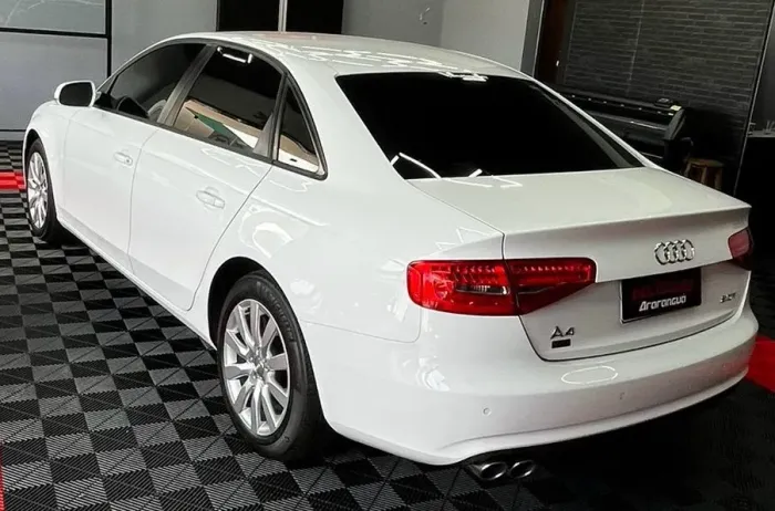 Audi A4 2.0 Avant 16V TFSI Quattro Stronic 2014