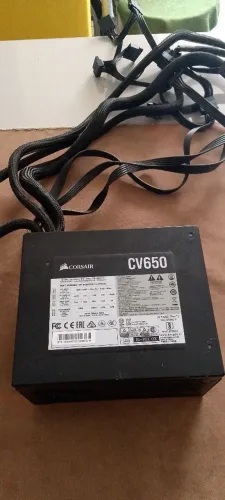 Fonte gamer Corsair cv650w 80plus bronze
