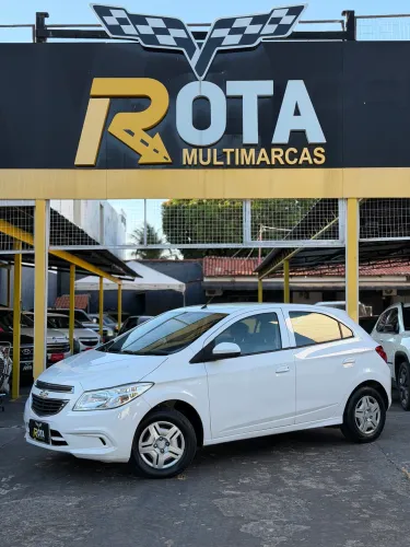 Chevrolet Onix Hatch LT 1.0 8V Flex Power Mec. 4P 2015
