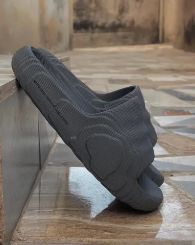 CHINELO Adidas ADILETTE 22 novíssimo tamanho 41