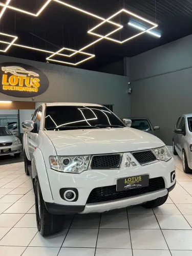 Mitsubishi L200 Triton HPE 3.2 CD TB Int.diesel AUT 2013