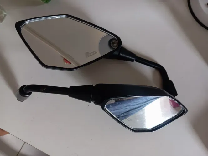 Vende-se retrovisor 50,00