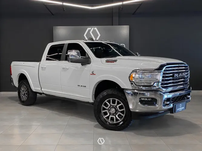 Ram 3500 Limited Longhorn 6.7 TB CD Diesel 2024