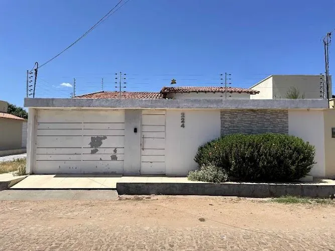 Casa em Ipueiras - Picos/PI