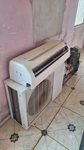 Ar-Condicionado Split Midea (Para peças / Sucata / Conserto)