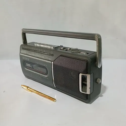Rádio antigo para decoração ou restauro