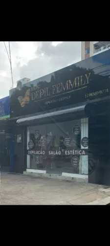 Precisa- de manicure