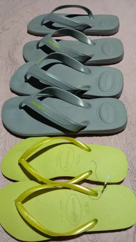 Vendas chinelo havaianas novos ...dão 4 pares de chinelo por 200