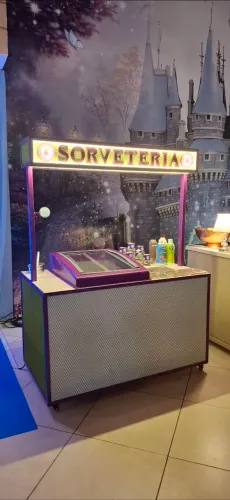 Estrutura Móvel Carrinho para Eventos