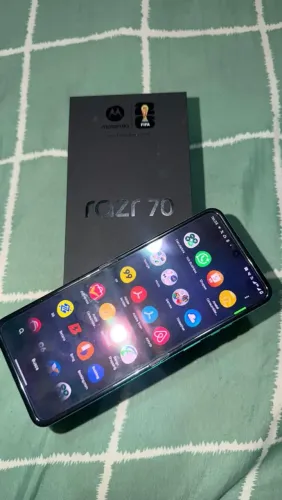 Motorola Razr 70