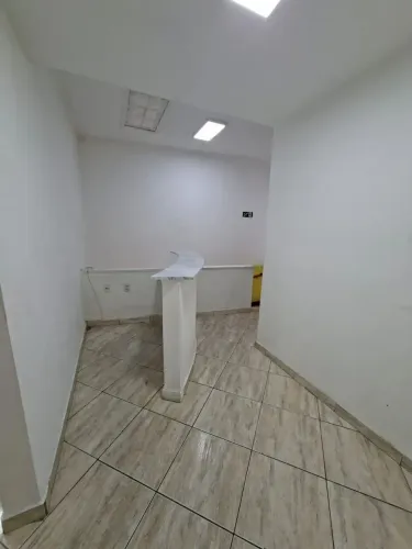 Imóvel para aluguel possui 200 metros quadrados com 5 salas no Centro - Mauá - SP