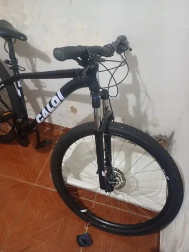 Vendo bicicleta Caloi Aro 29 semi nova