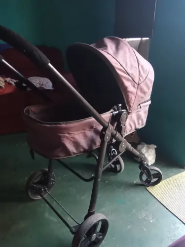 Venda de carrinho de bebê