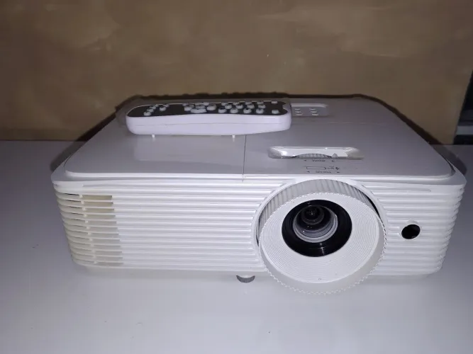 Projetor Optoma hd30lv com controle remoto e bolsa de transporte