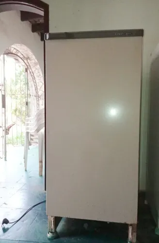 Vendo geladeira clássica da Consul 280 litros, uma porta FUNCIONANDO