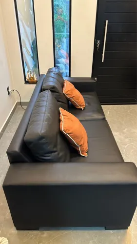 Sofá de Couro Preto à Venda (2,20 x 0,90)