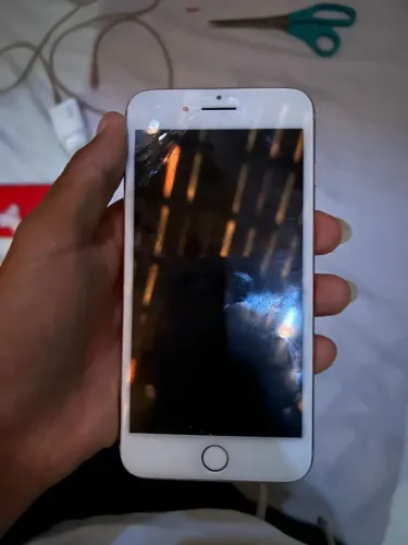 Iphone 8 plus leia a descrição