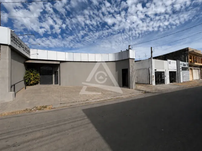 Casa para alugar em Sumaré, Centro, com 13 quartos, com 370 m²