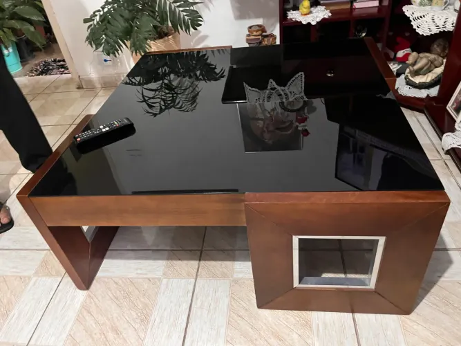 Mesa quadrada de centro