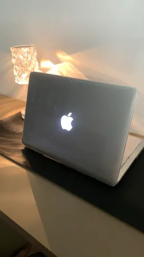 Apple MacBook Pro (Retina, 13-inch)